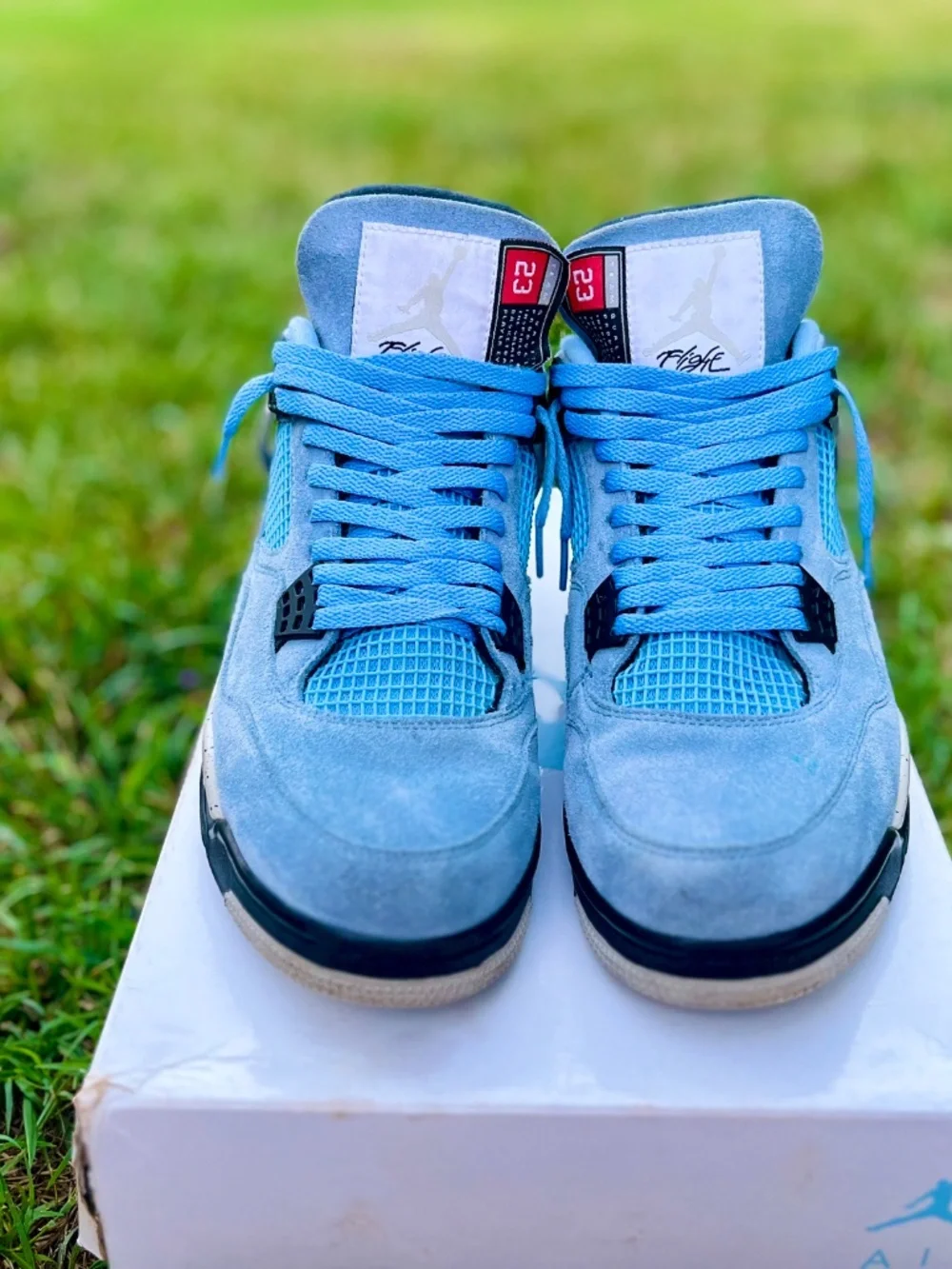Jordan 4 Retro UNC – Men's Size 12